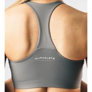 Alphalete alphalux supreme sports bra in quiet shade